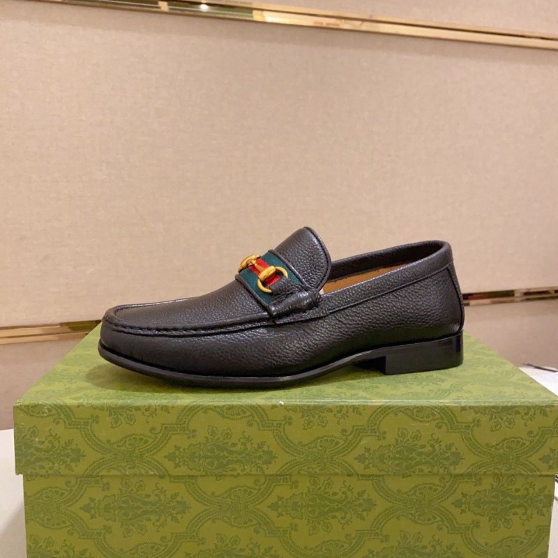 G*u*i leather shoes